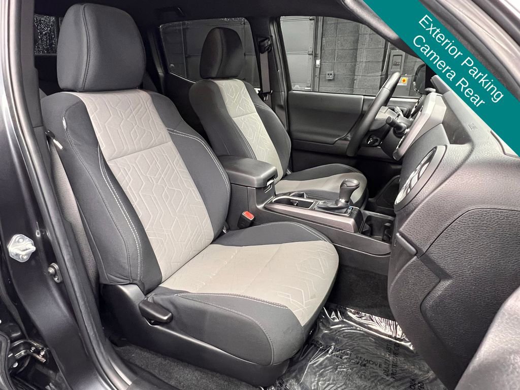 Used 2023 Toyota Tacoma TRD Sport AWD/4WD image 4