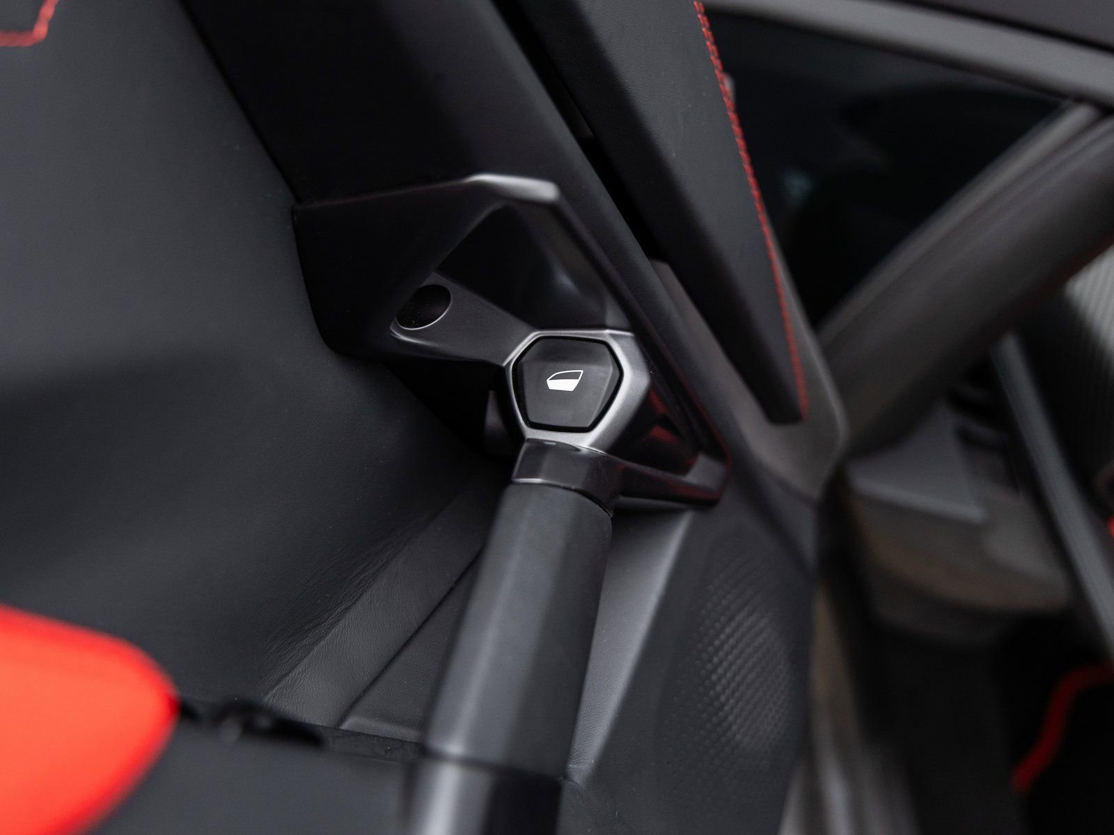 Used 2024 Lamborghini Revuelto image 27