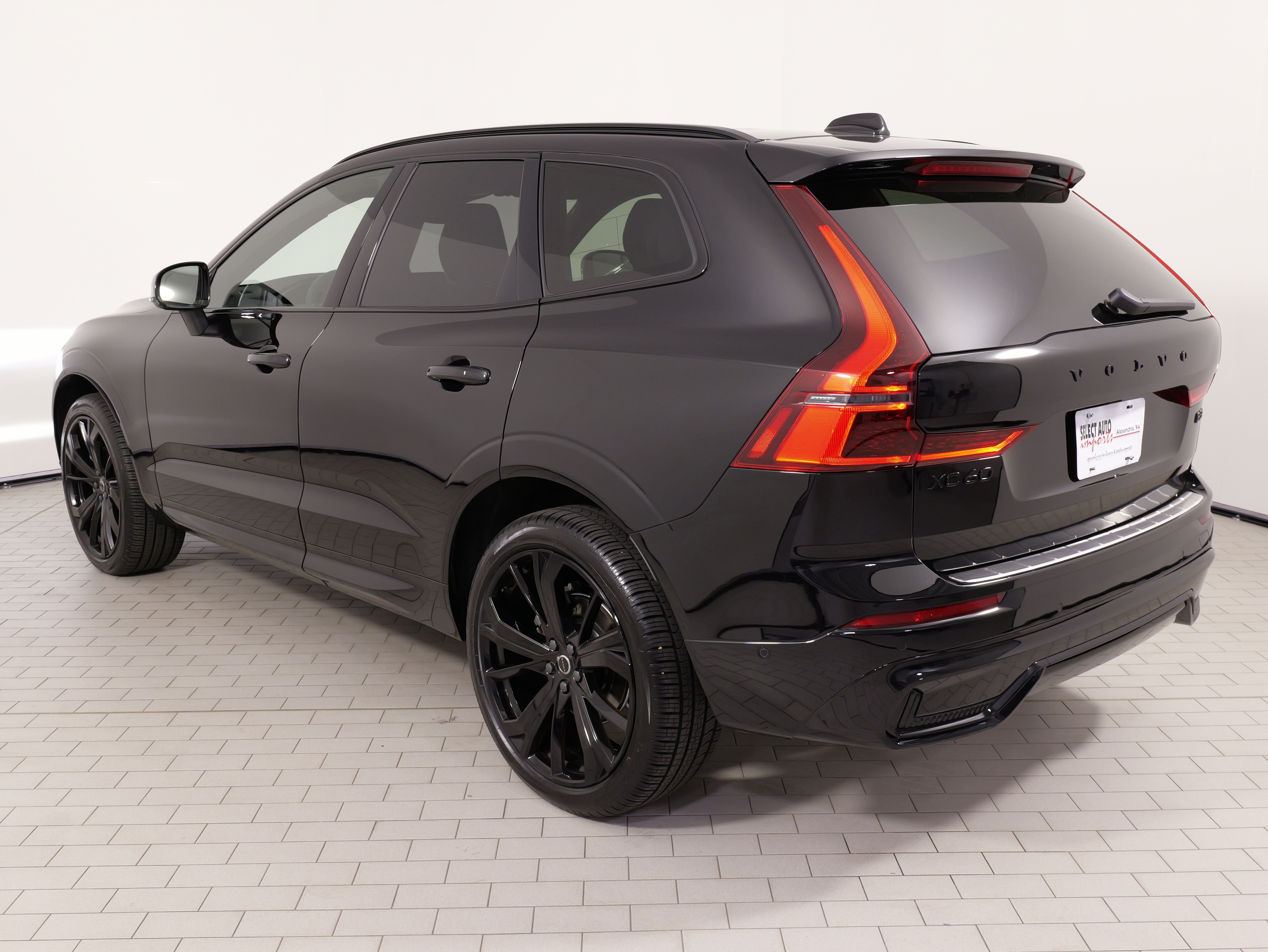 Used 2026 Volvo XC60 B5 Ultra w/ Protection Package Premier AWD/4WD image 15