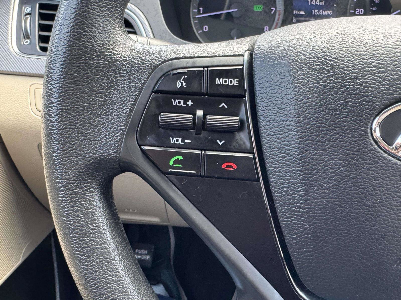 Used 2015 Hyundai Sonata SE FWD image 29