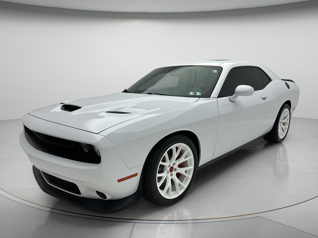 Used 2019 Dodge Challenger R/T Scat Pack w/ Dynamics Package RWD image 6