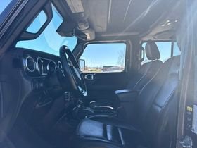 Used 2022 Jeep Wrangler Unlimited Rubicon w/ Xtreme Recon 35" Tire Package image 8