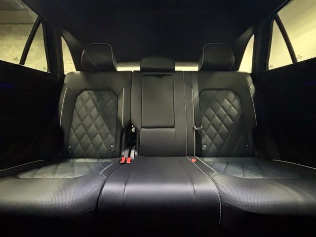 Used 2025 Volkswagen Atlas Cross Sport SEL Premium R-Line image 17