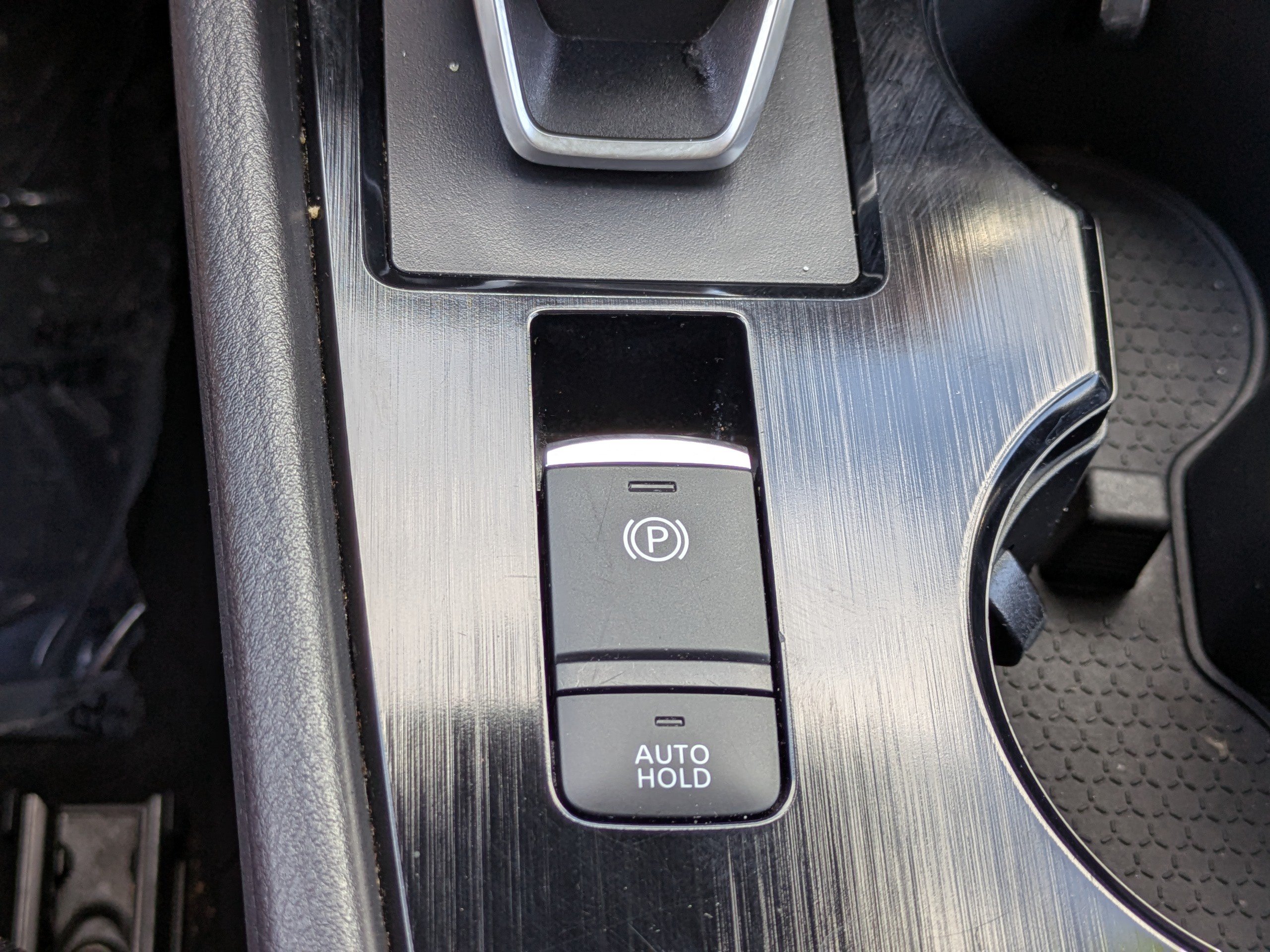 Used 2024 Nissan Rogue SV FWD image 30