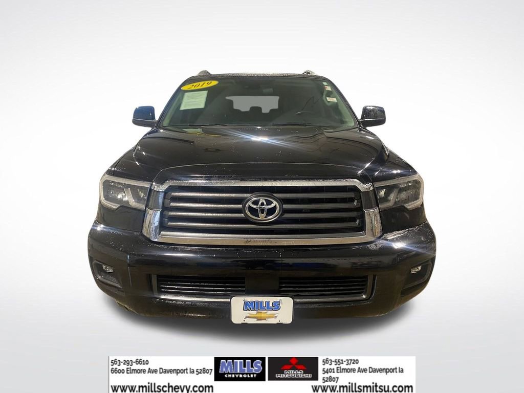 Used 2019 Toyota Sequoia SR5 AWD/4WD image 2