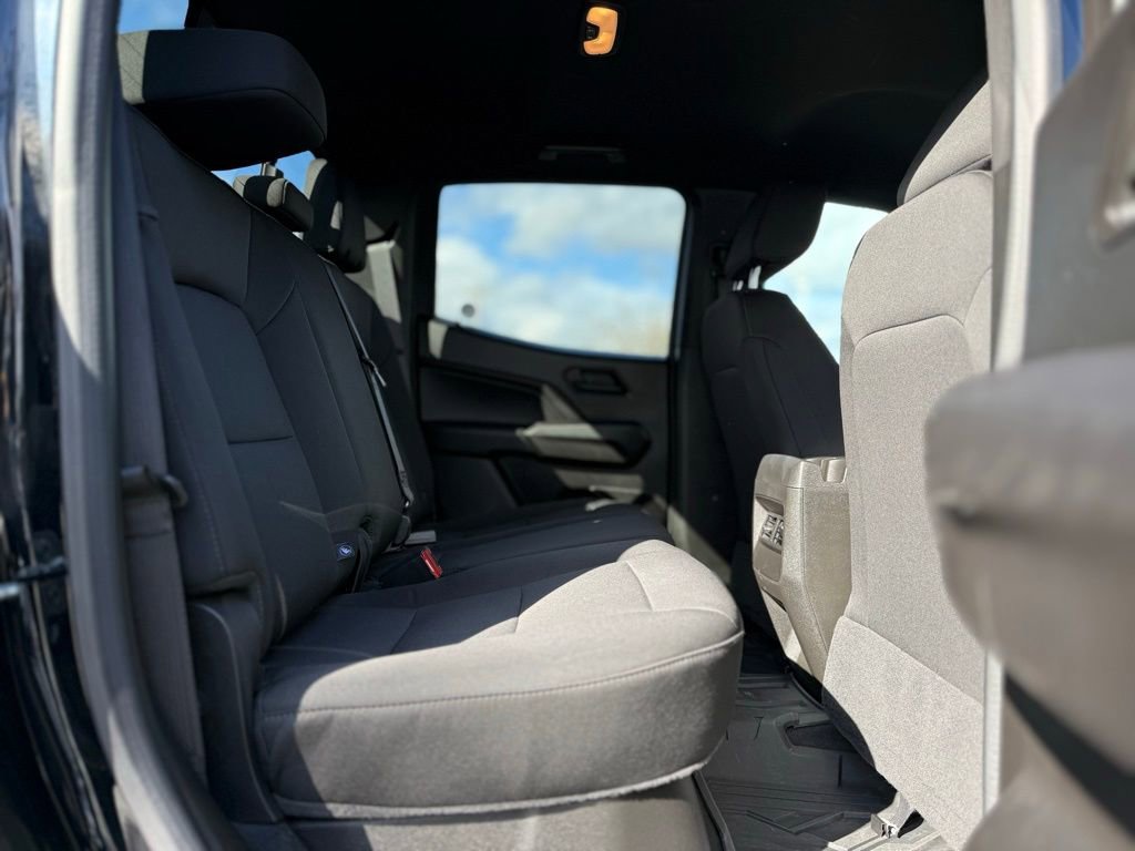 Used 2024 Chevrolet Colorado Trail Boss w/ Advanced Trailering Package image 17