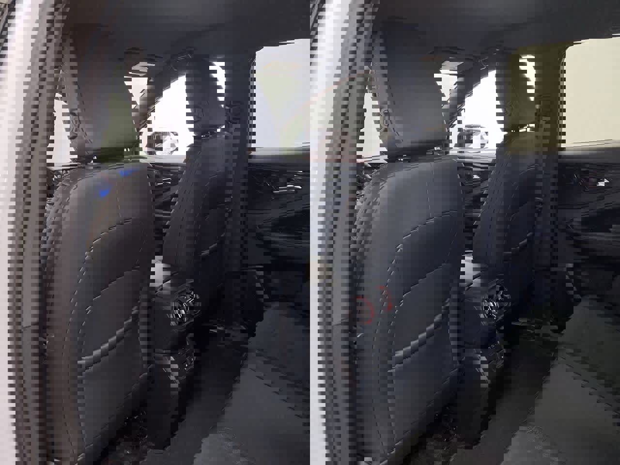 Used 2024 Chevrolet Blazer EV RS image 16