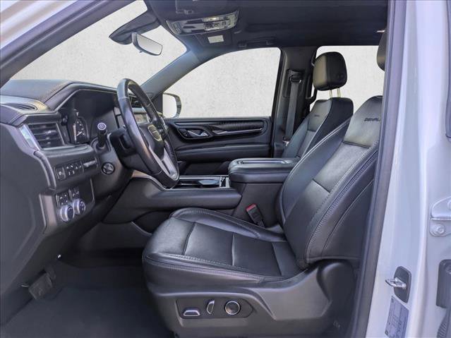 Used 2021 GMC Yukon Denali w/ Denali Premium Package image 15