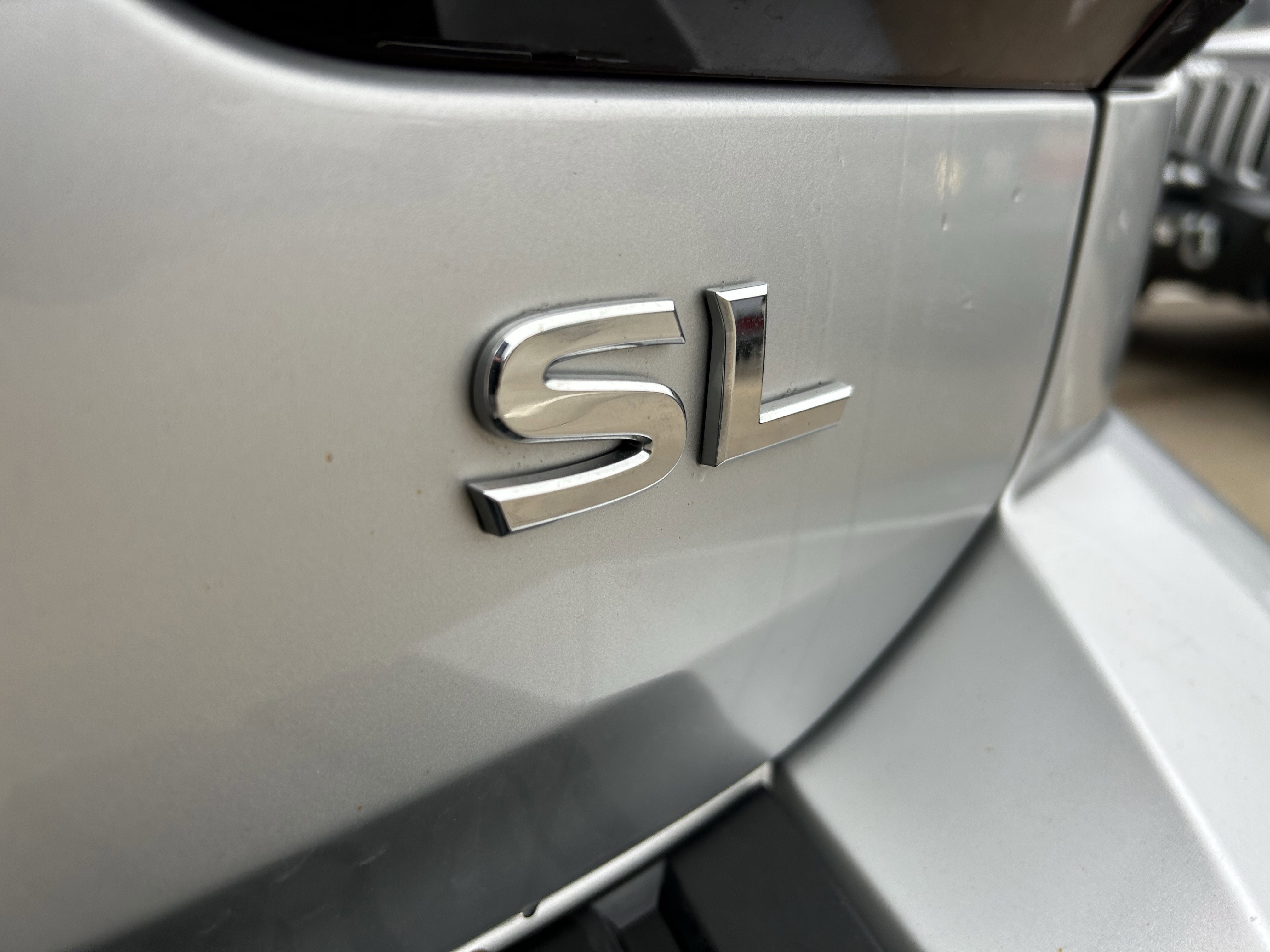 Used 2021 Nissan Armada SL w/ Captain's Chairs Package image 8