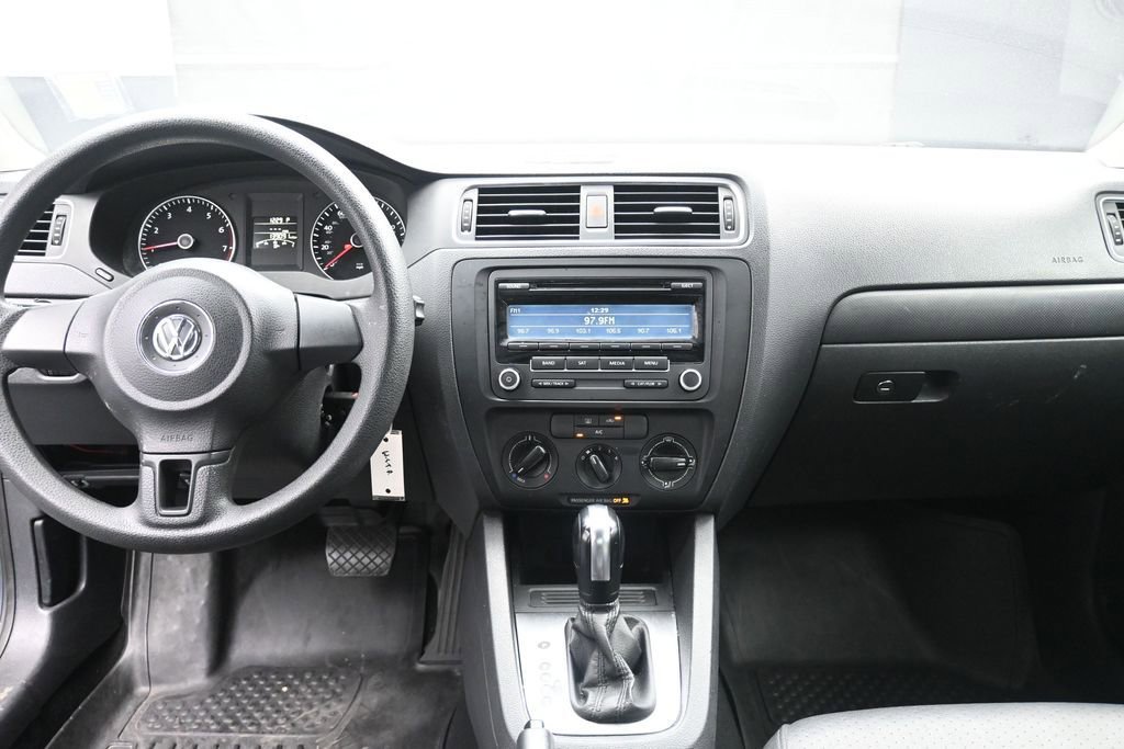 Used 2014 Volkswagen Jetta SE FWD image 9