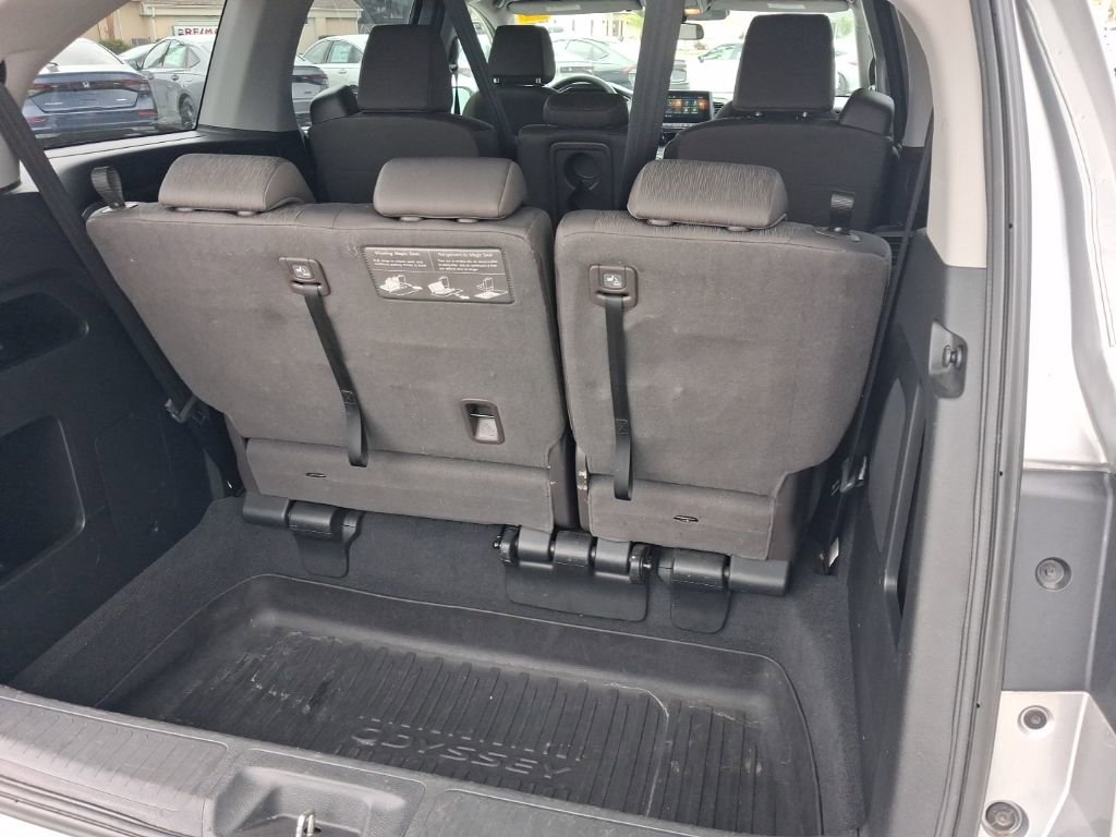 Used 2019 Honda Odyssey EX image 9