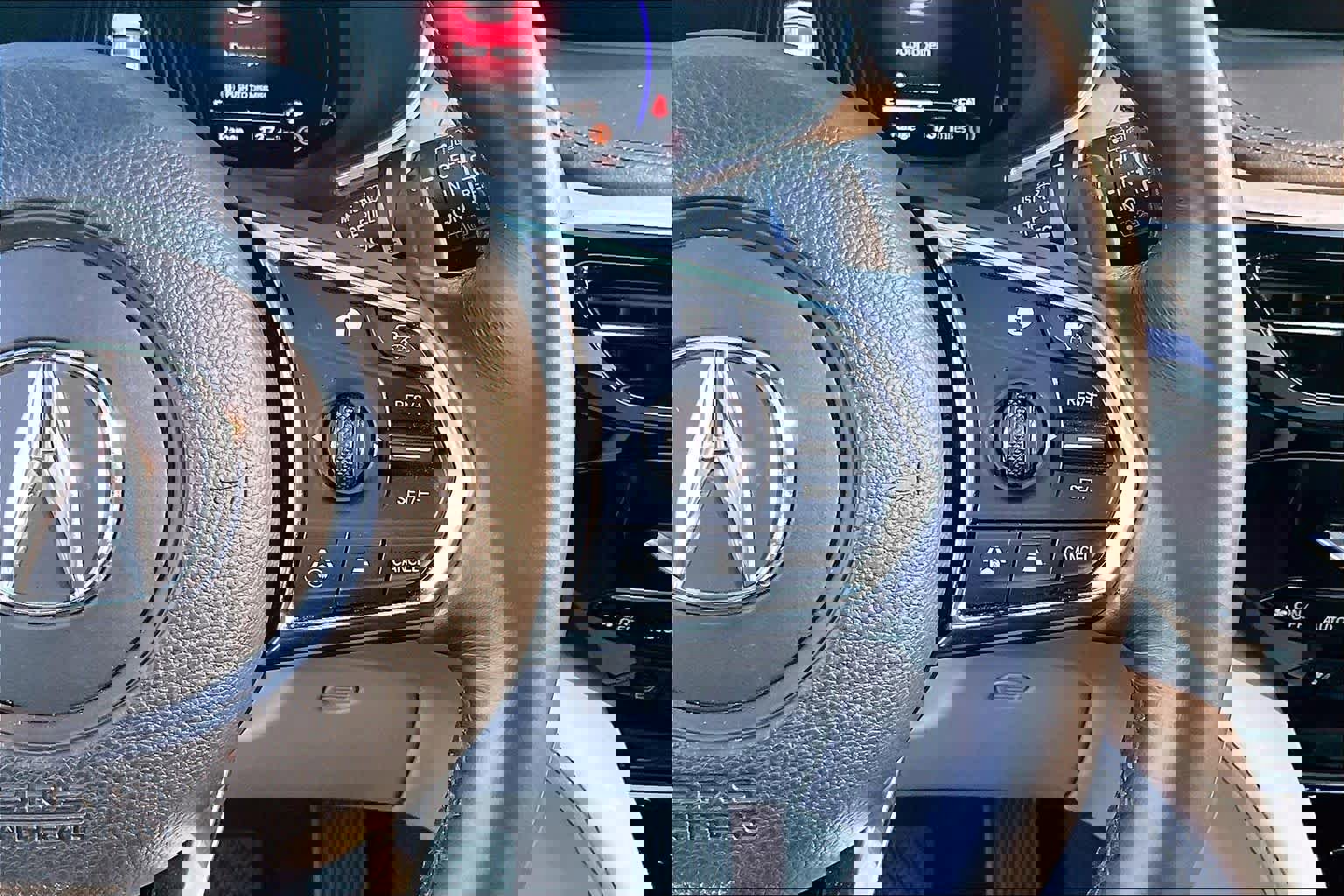 Used 2023 Acura MDX SH-AWD w/ Advance Package image 21