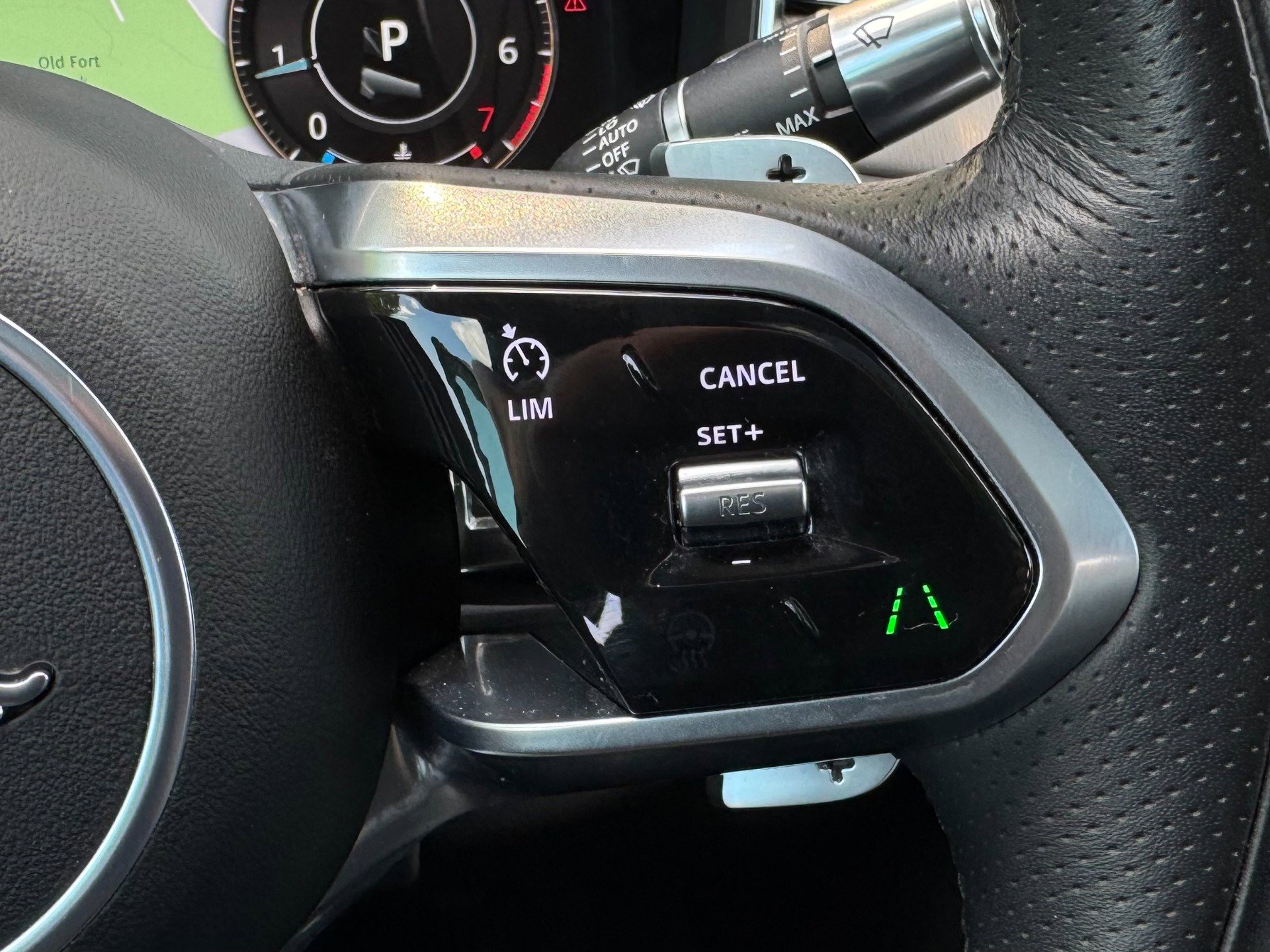 Used 2021 Jaguar XF R-Dynamic SE image 62