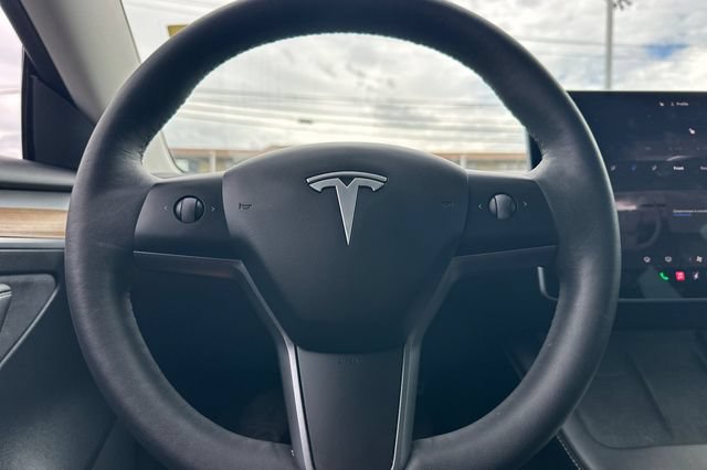 Used 2022 Tesla Model 3 Long Range AWD/4WD image 25