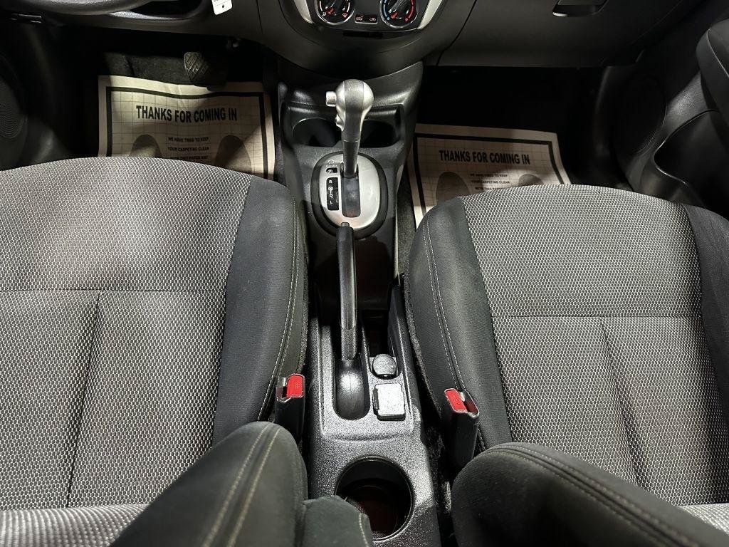 Used 2016 Nissan Versa SV FWD image 20