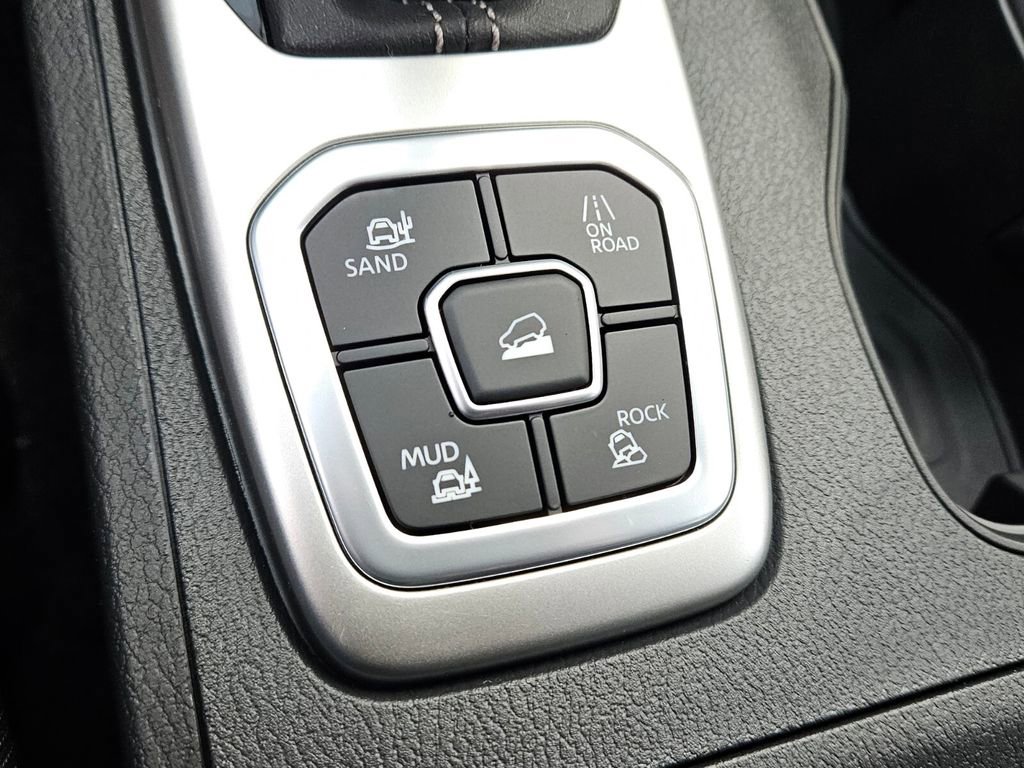 New 2026 Nissan Frontier SV w/ All-Weather Content Package image 23