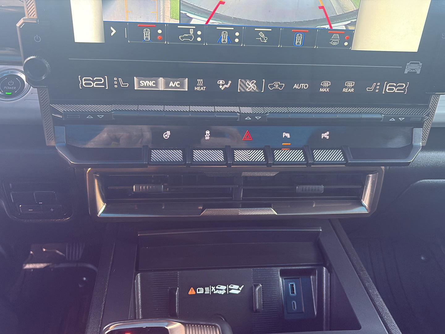 Used 2024 GMC Hummer EV 3X image 25