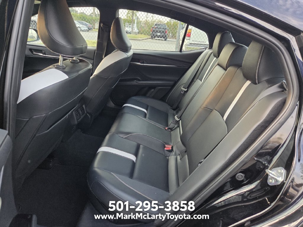 Used 2025 Toyota Camry SE FWD image 7