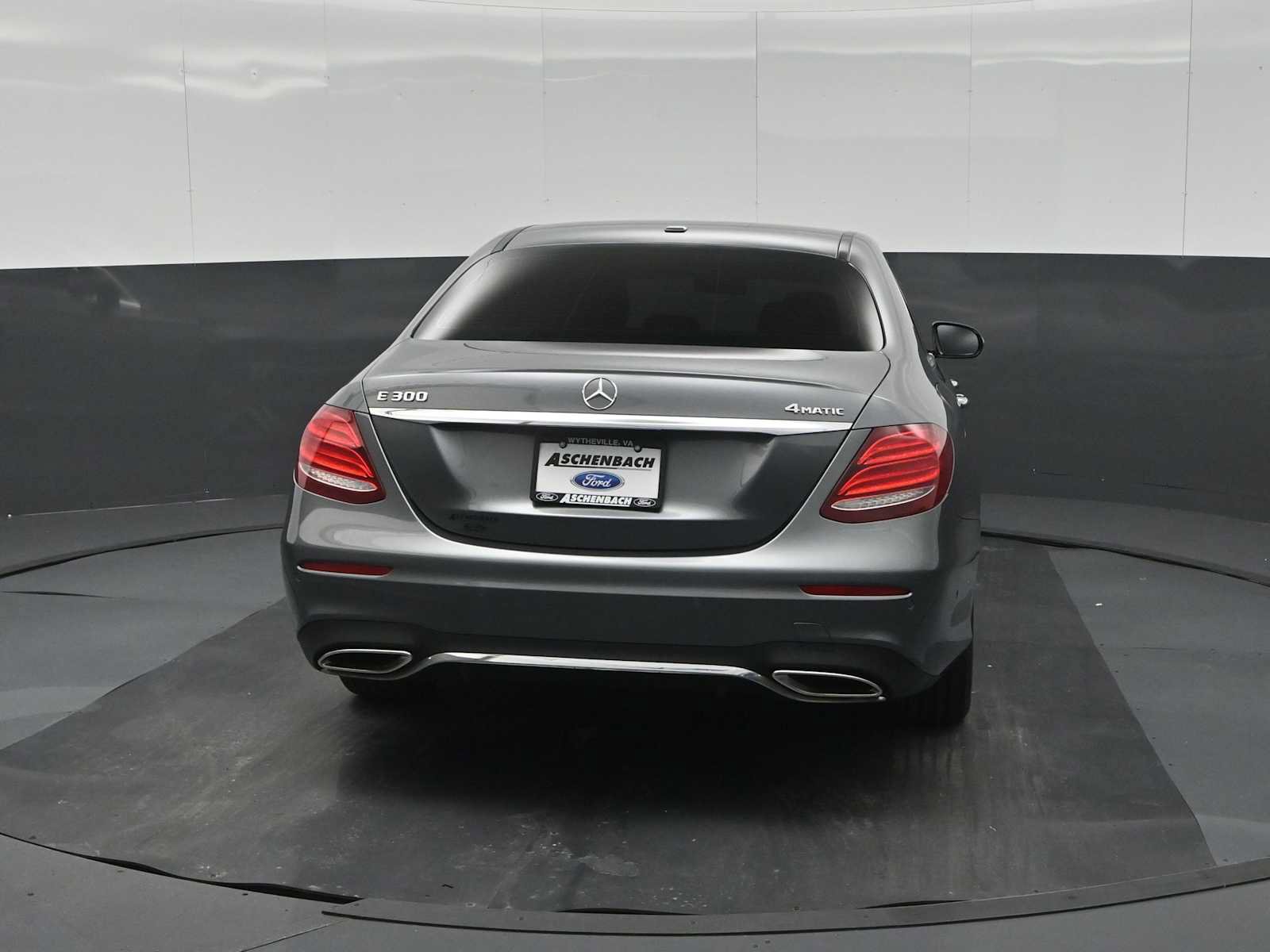 Used 2019 Mercedes-Benz E 300 4MATIC image 8