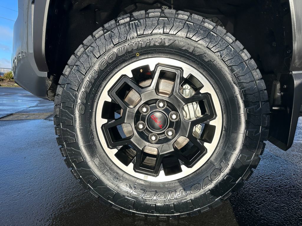 Used 2025 Toyota Tacoma TRD Off-Road w/ TRD Off Road Upgrade Package image 12