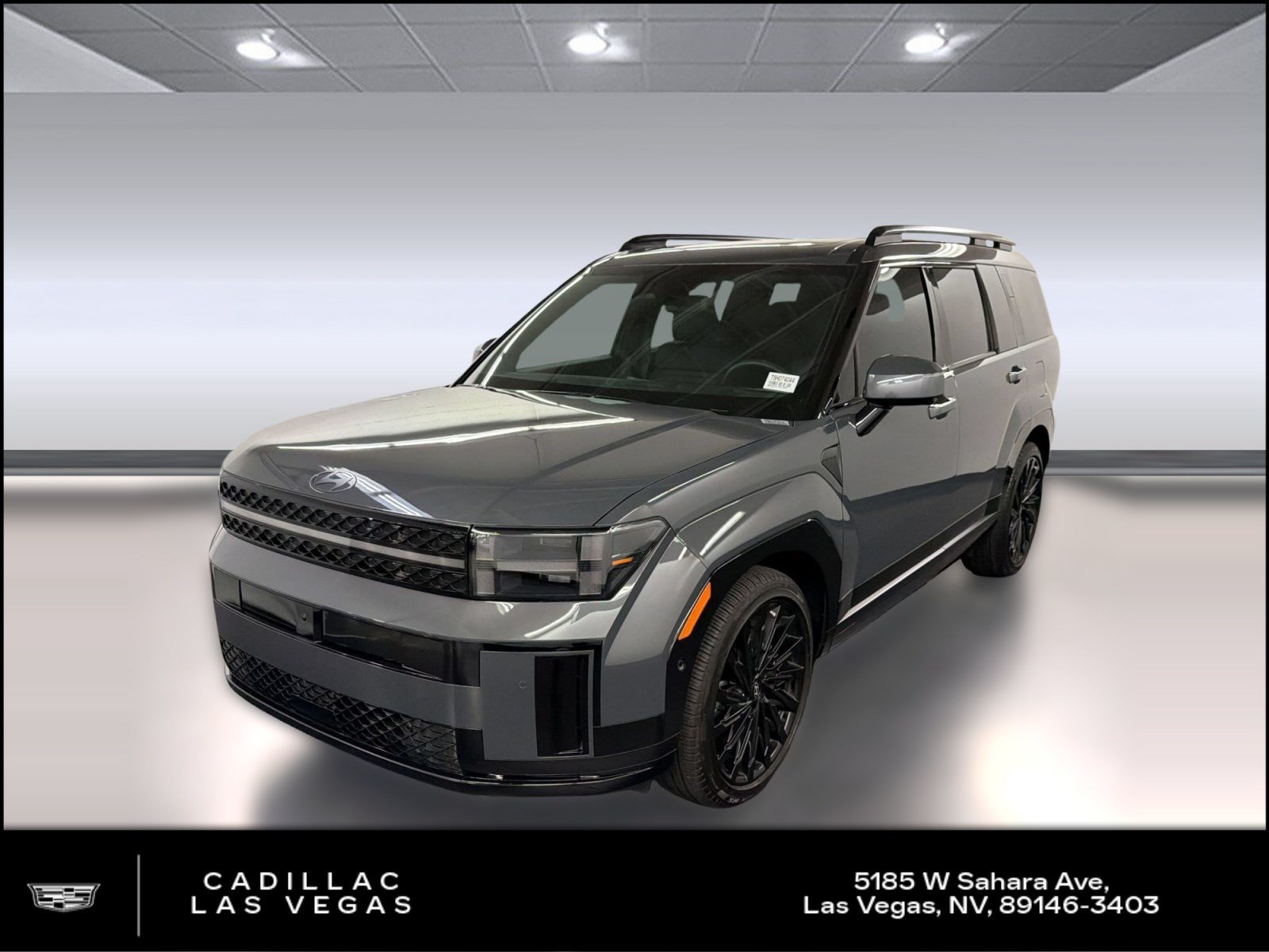 Used 2025 Hyundai Santa Fe Calligraphy FWD image 1
