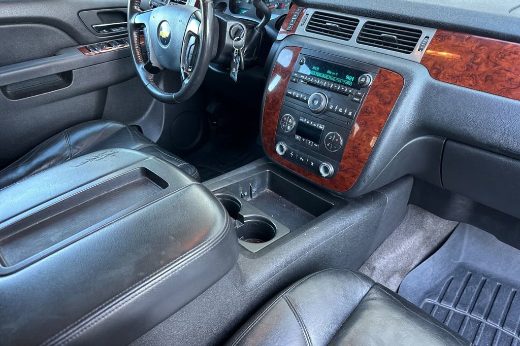 Used 2011 Chevrolet Tahoe LT w/ Regional Value Package image 17