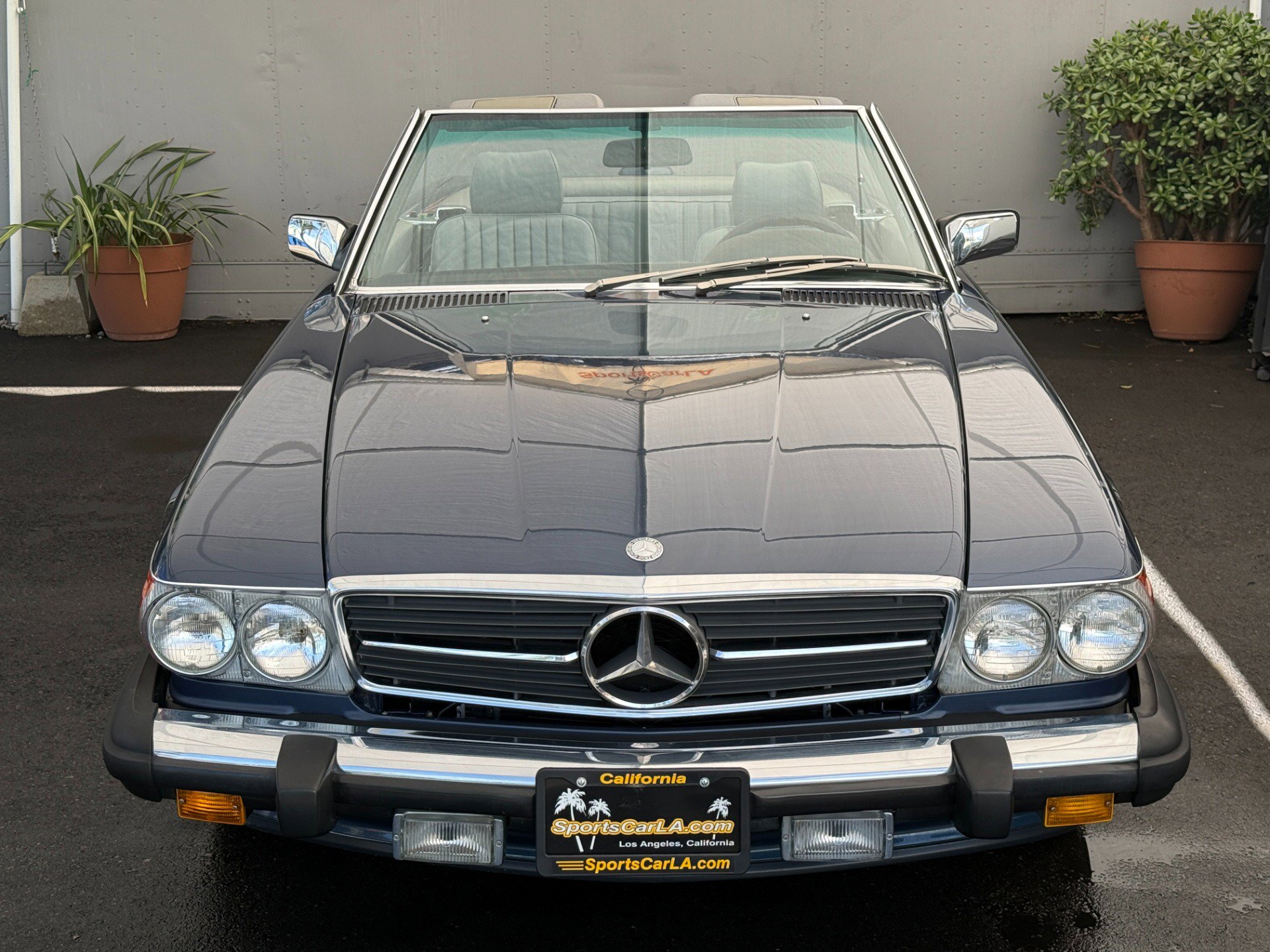Used 1988 Mercedes-Benz 560 SL image 3