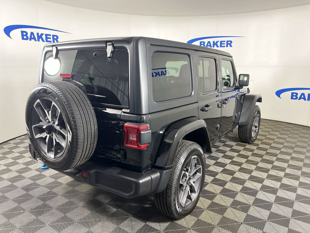 Used 2024 Jeep Wrangler Unlimited w/ Convenience Group image 9