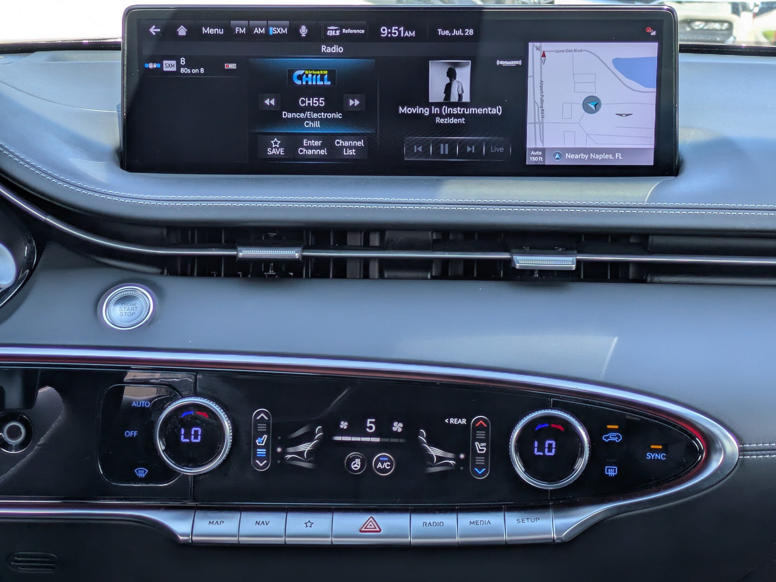 Certified 2022 Genesis GV70 3.5T Sport w/ Sport Prestige Package AWD/4WD image 17