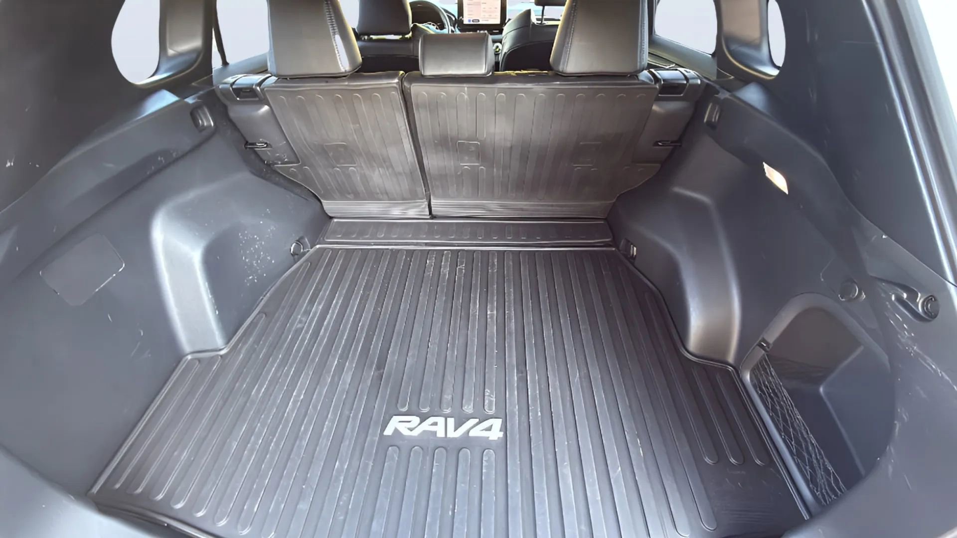 Used 2023 Toyota RAV4 XSE image 9