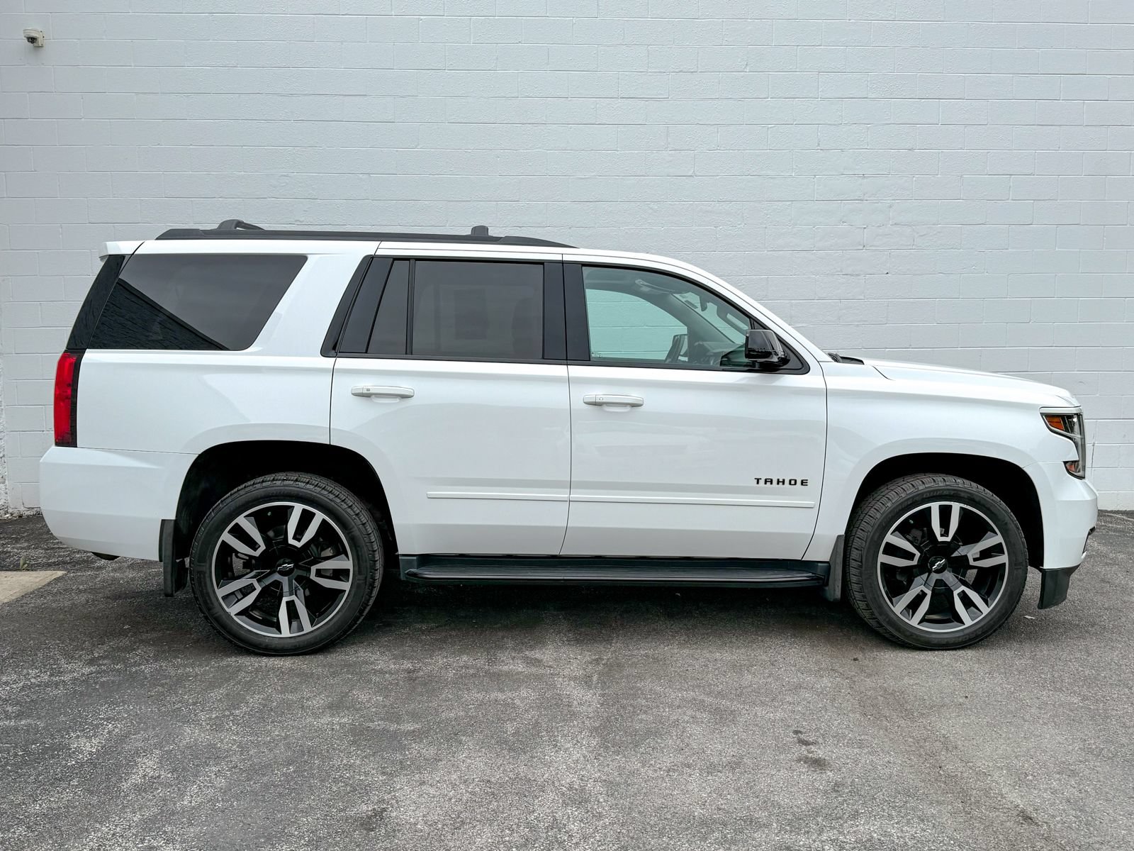 Certified 2020 Chevrolet Tahoe Premier AWD/4WD image 5