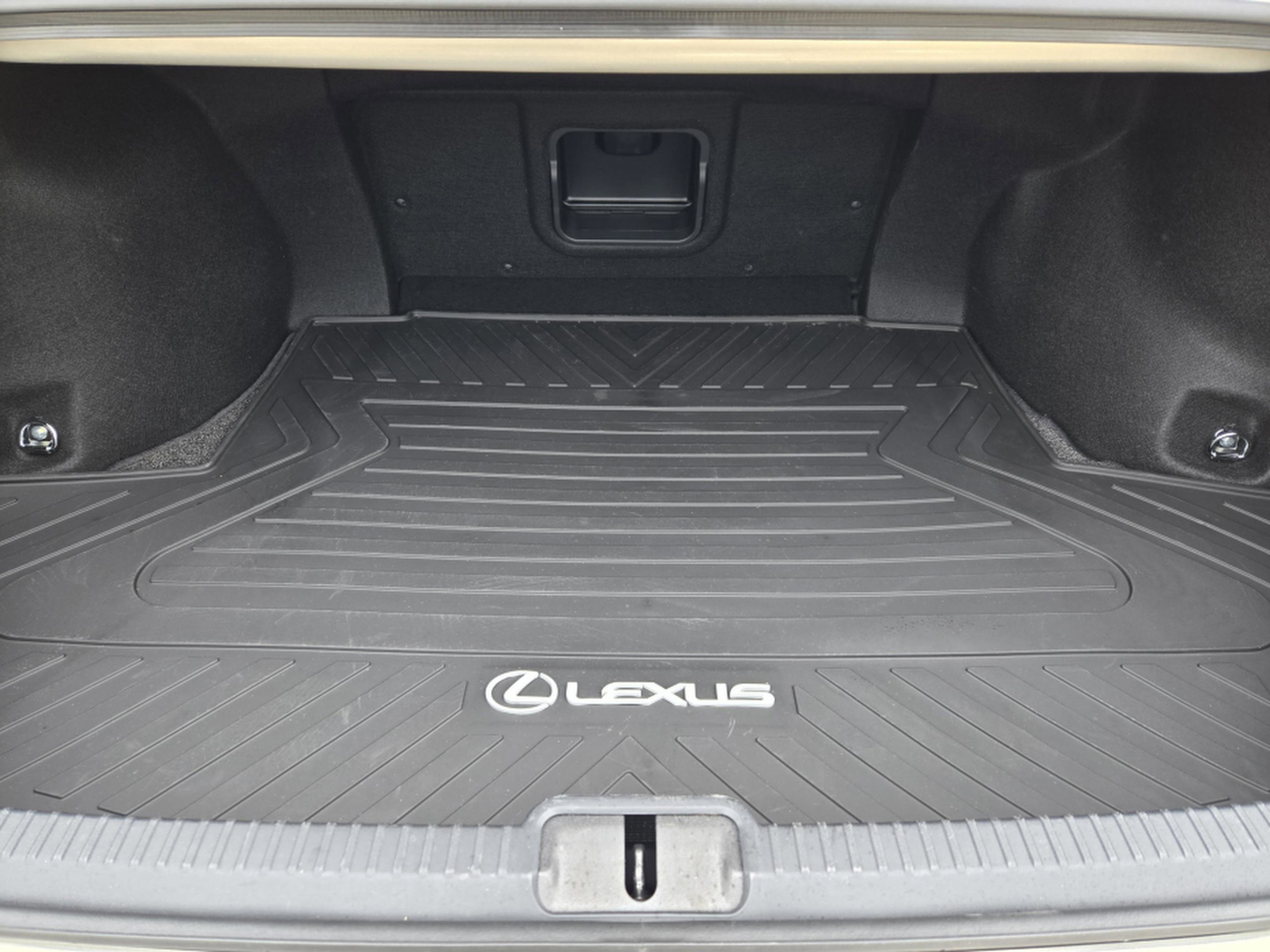 Used 2025 Lexus ES 350 w/ Premium Package FWD image 31