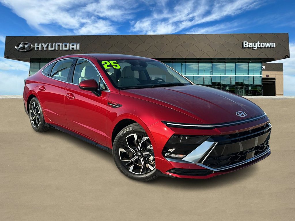 Used 2025 Hyundai Sonata SEL FWD image 1