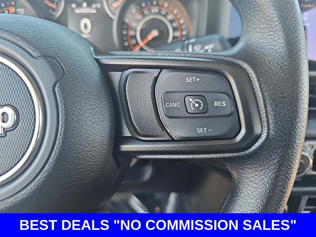 Used 2025 Jeep Gladiator Sport AWD/4WD image 17