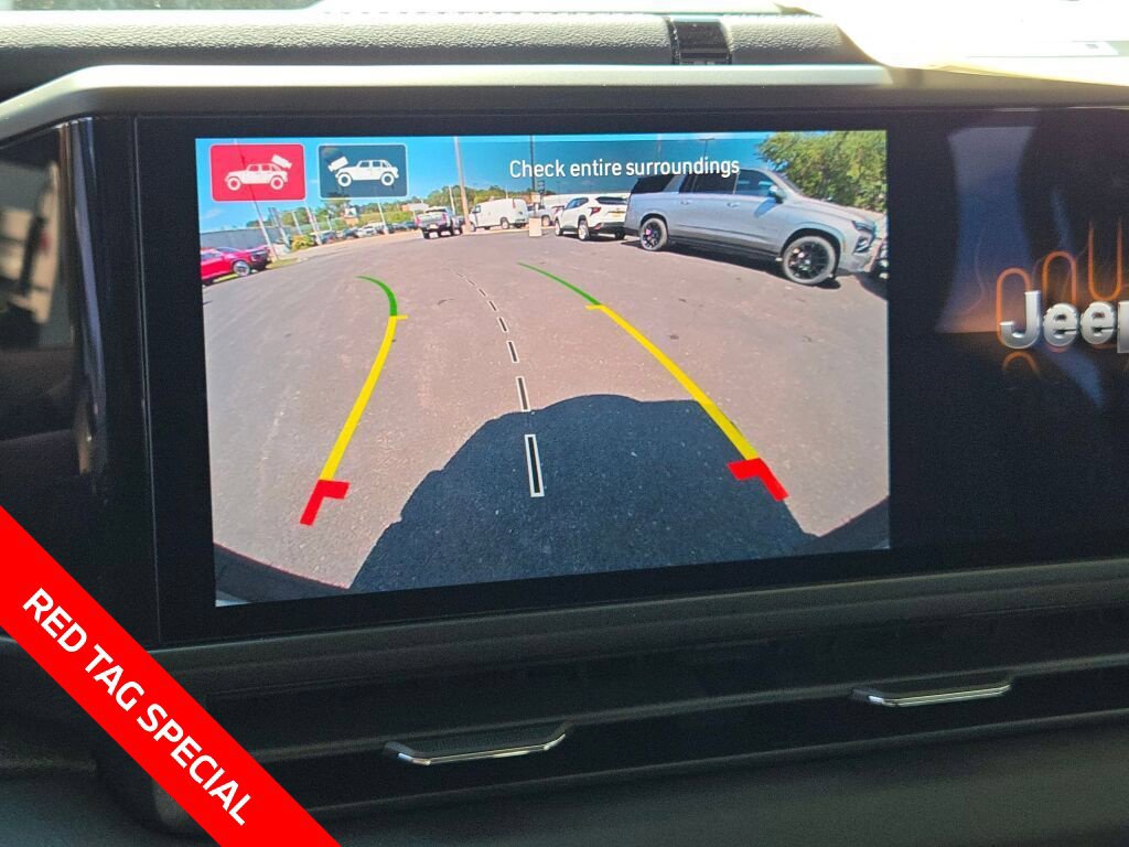 New 2026 Jeep Wrangler Unlimited Sahara w/ Technology Group AWD/4WD image 25