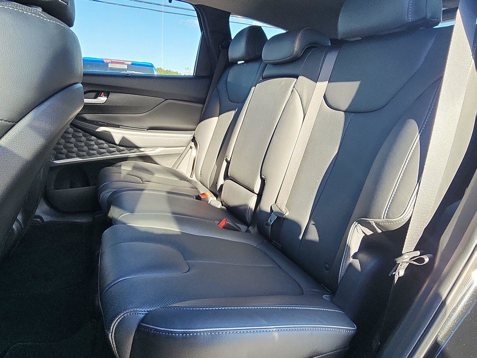 Used 2022 Hyundai Santa Fe Limited image 23