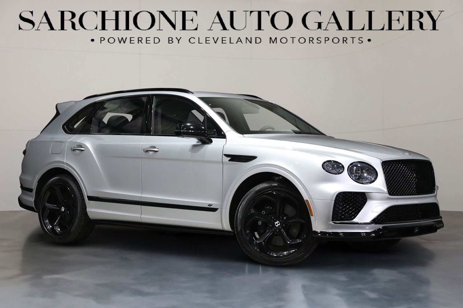 Used 2022 Bentley Bentayga image 1