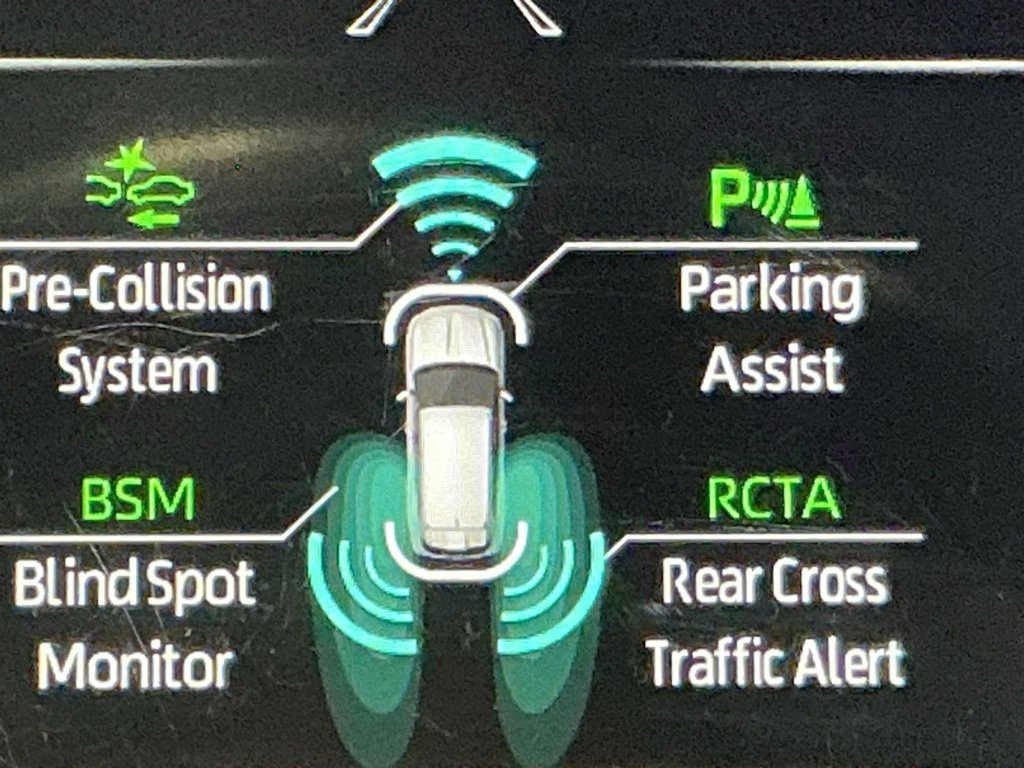 Used 2022 Toyota Highlander Platinum image 10