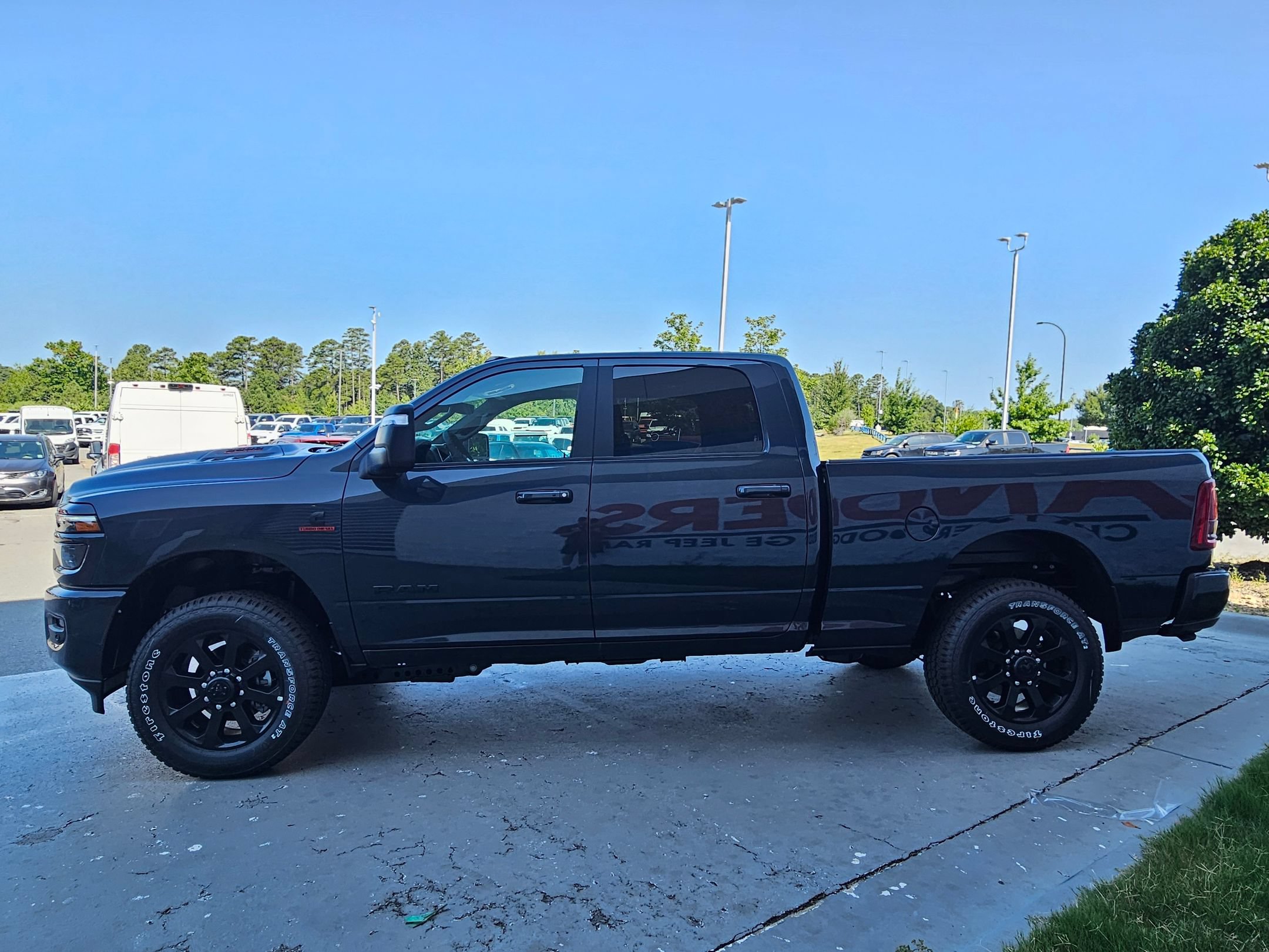 New 2026 RAM 2500 Laramie w/ Night Edition AWD/4WD image 4
