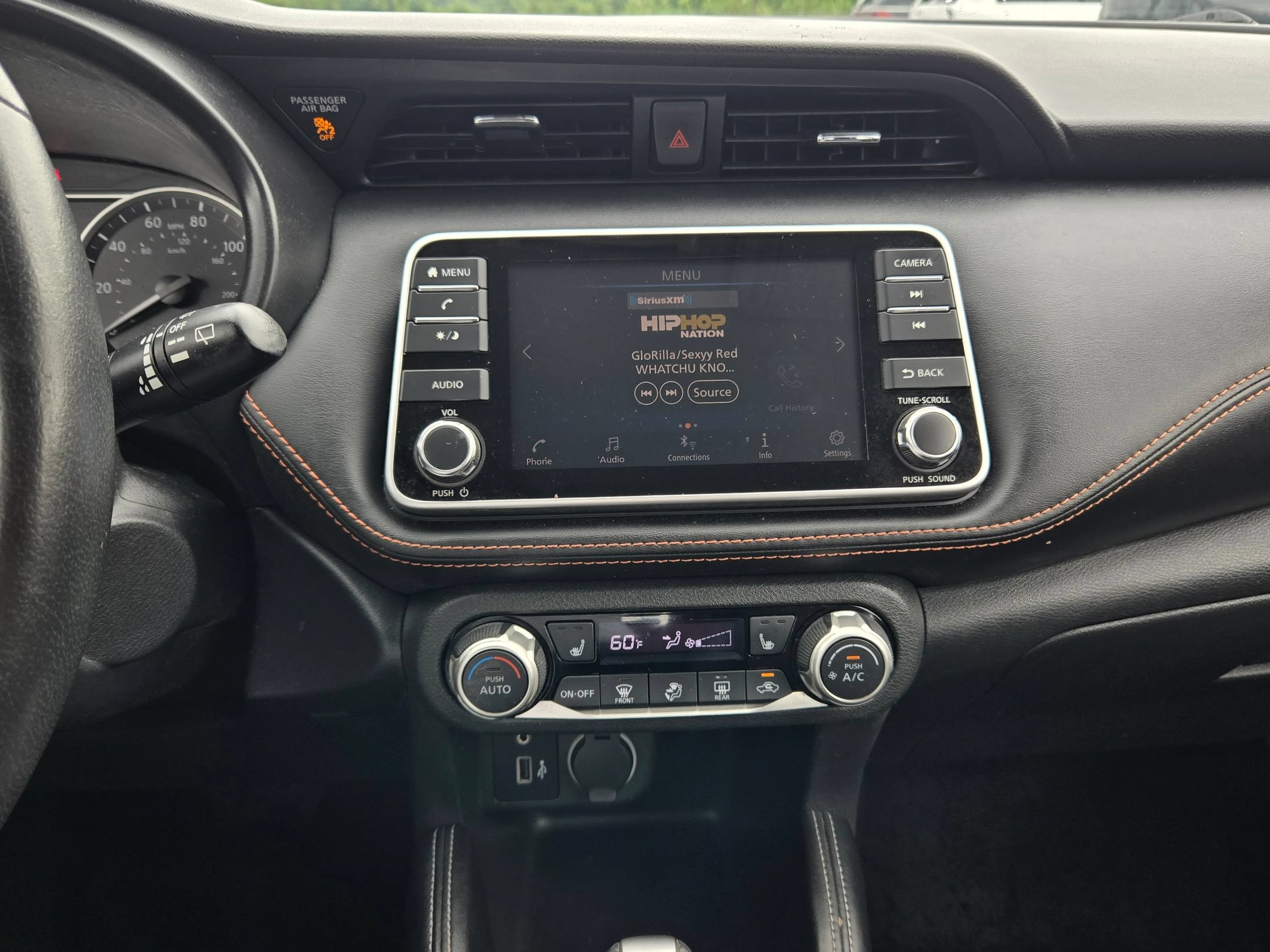 Used 2019 Nissan Kicks SR w/ SR Premium Package FWD image 15