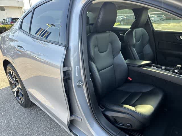 Used 2024 Volvo S60 B5 Core FWD image 20