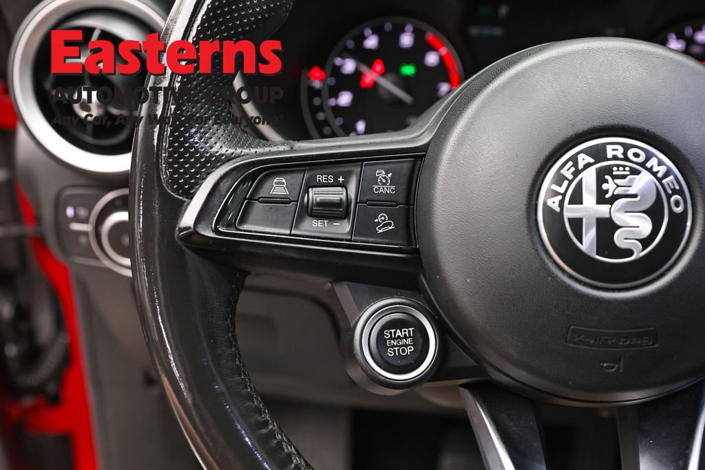 Used 2020 Alfa Romeo Stelvio AWD image 15