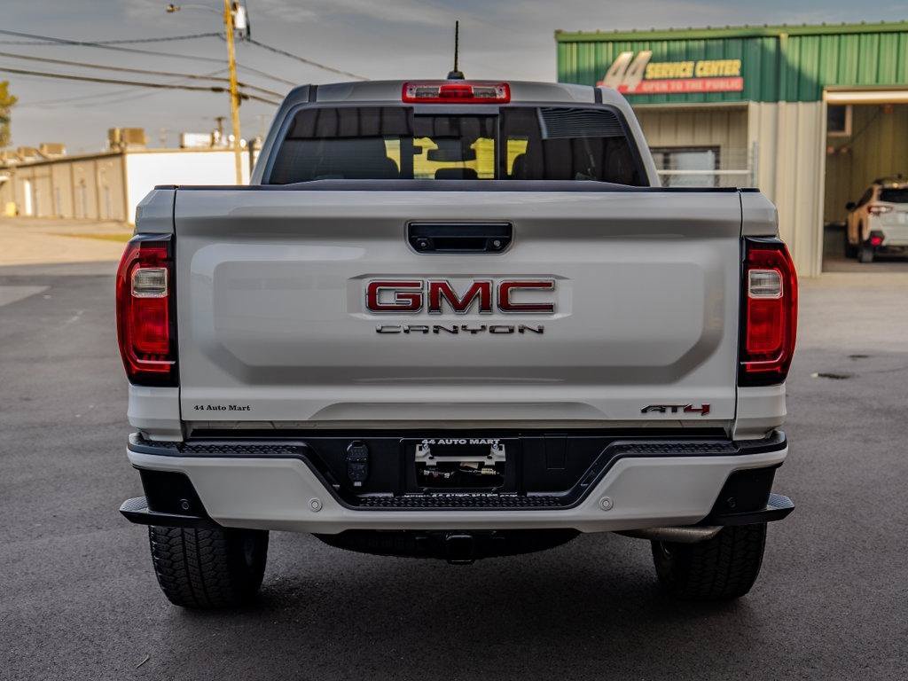Used 2024 GMC Canyon AT4 w/ AT4 Premium Package AWD/4WD image 3