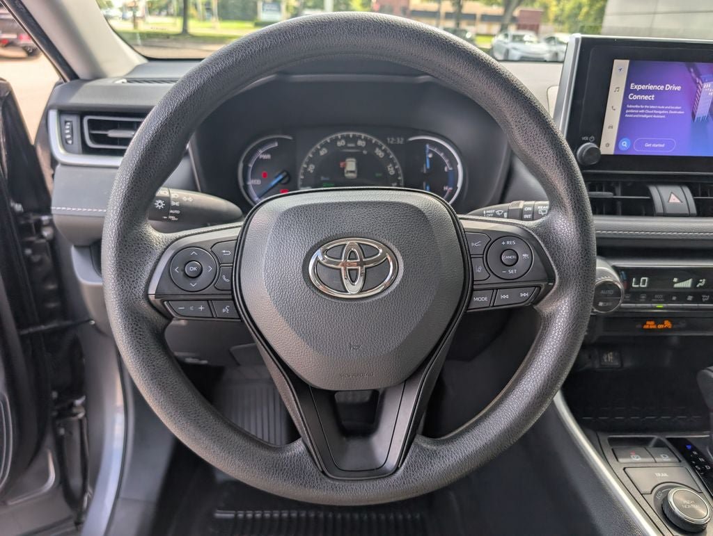 Certified 2025 Toyota RAV4 XLE AWD/4WD image 14
