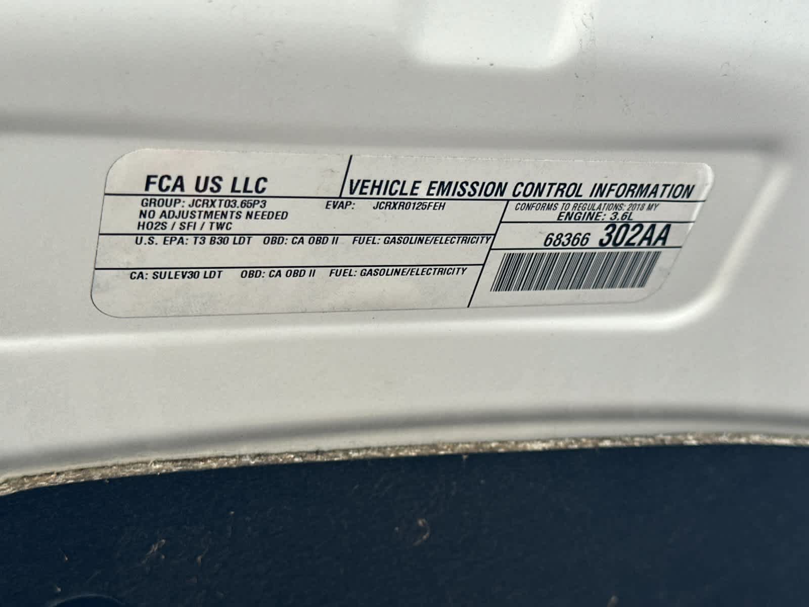 Used 2018 Chrysler Pacifica Limited w/ Advanced Safetytec Group FWD image 32