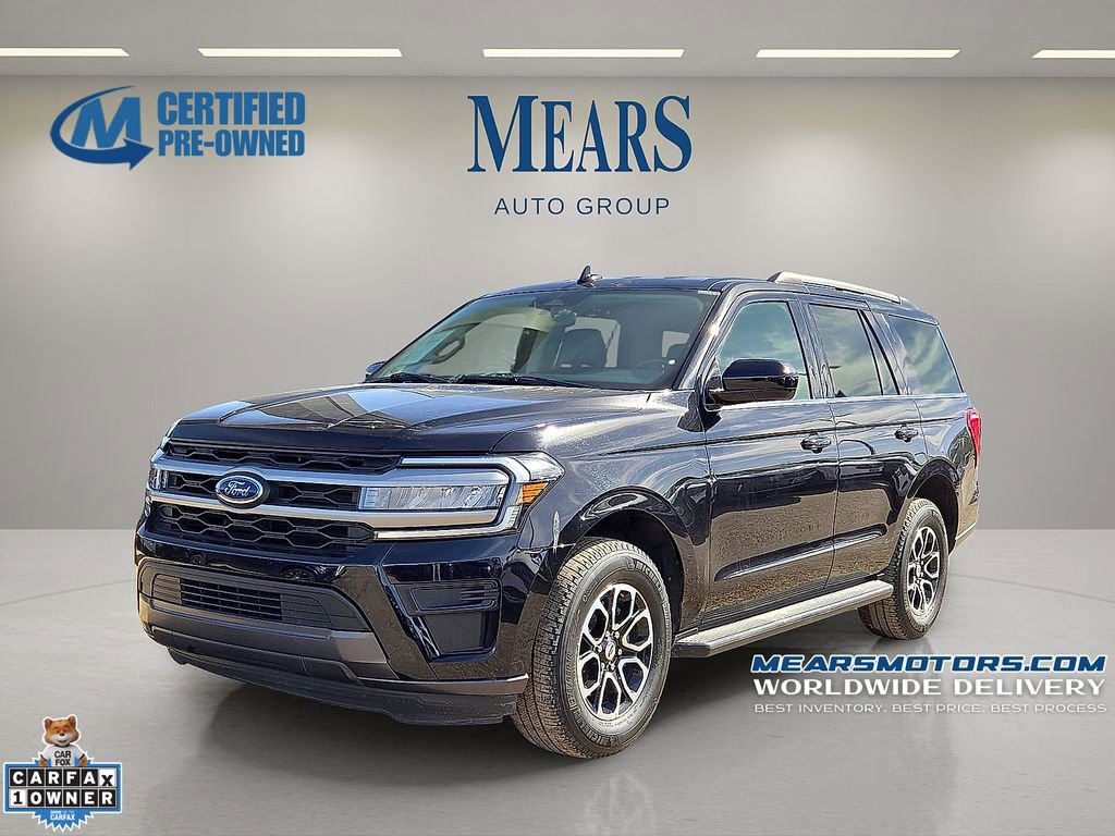 Used 2024 Ford Expedition XLT image 1