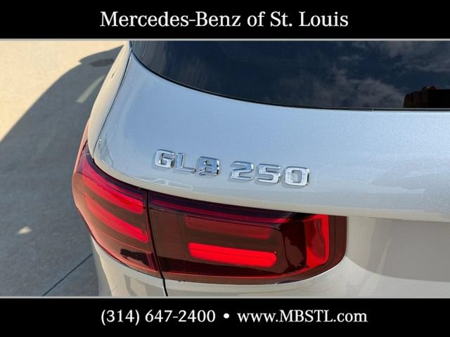 Certified 2025 Mercedes-Benz GLB 250 4MATIC image 9