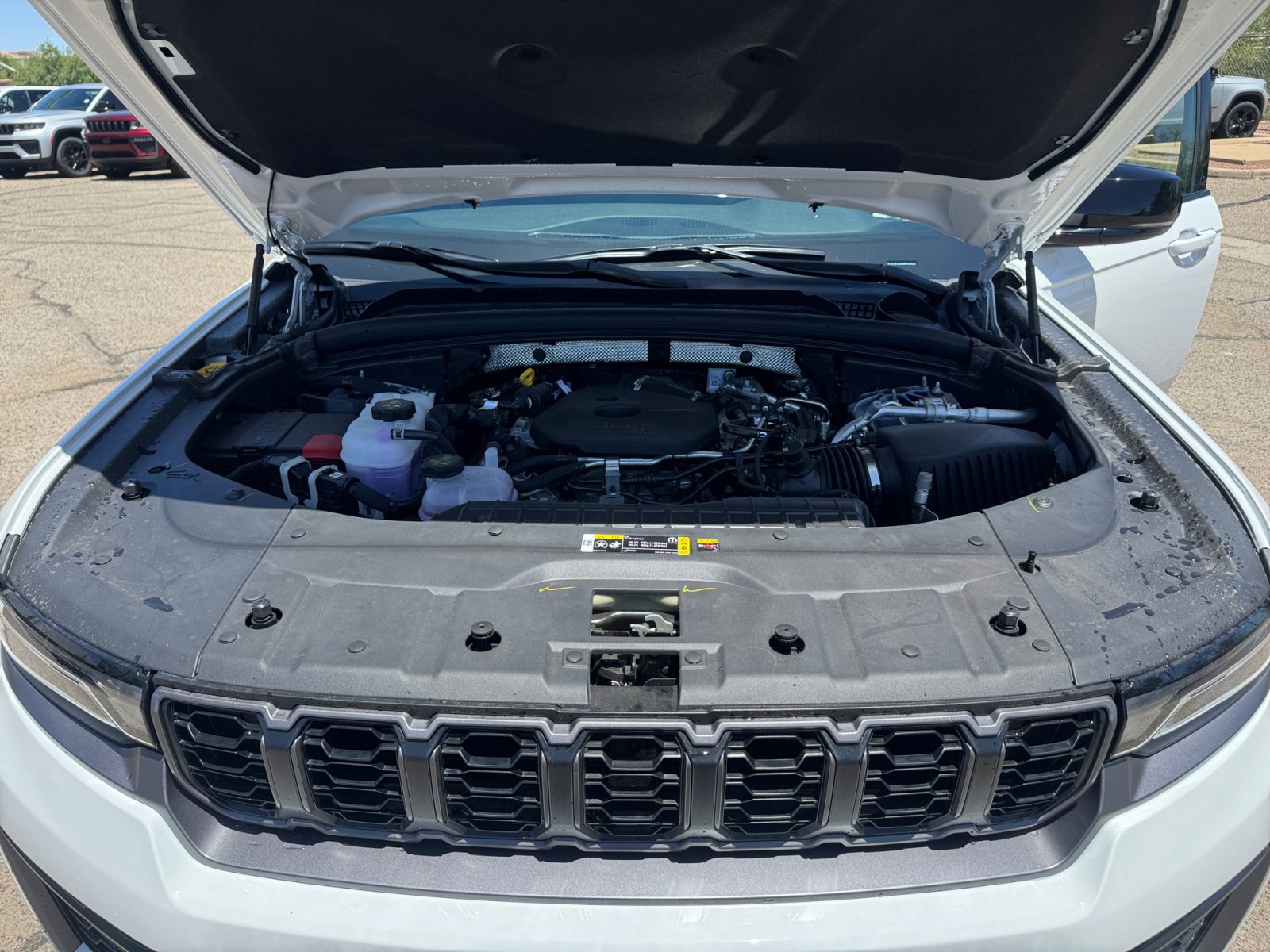 New 2026 Jeep Grand Cherokee Altitude AWD/4WD image 21