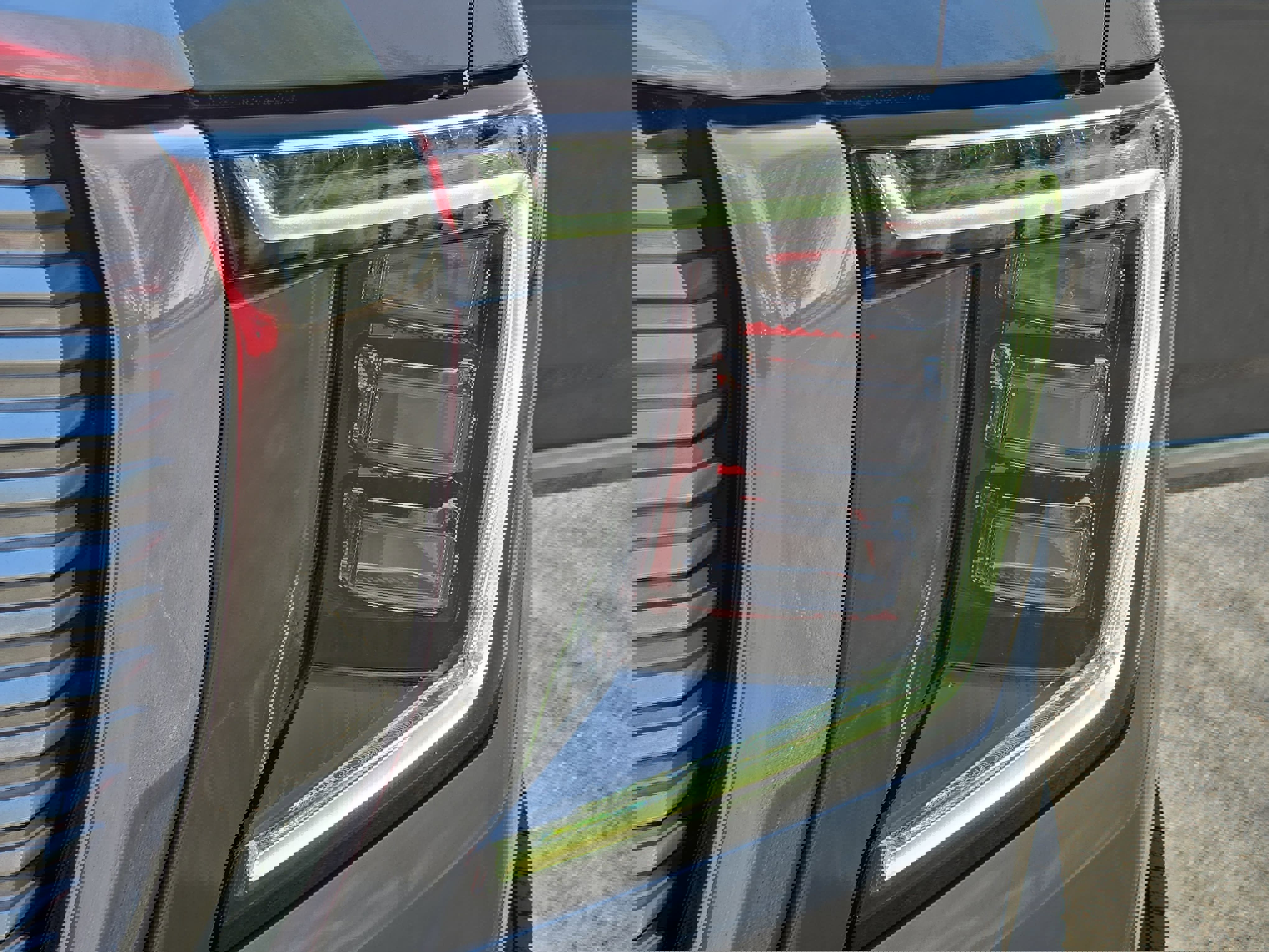 Used 2022 GMC Yukon XL Denali AWD/4WD image 33