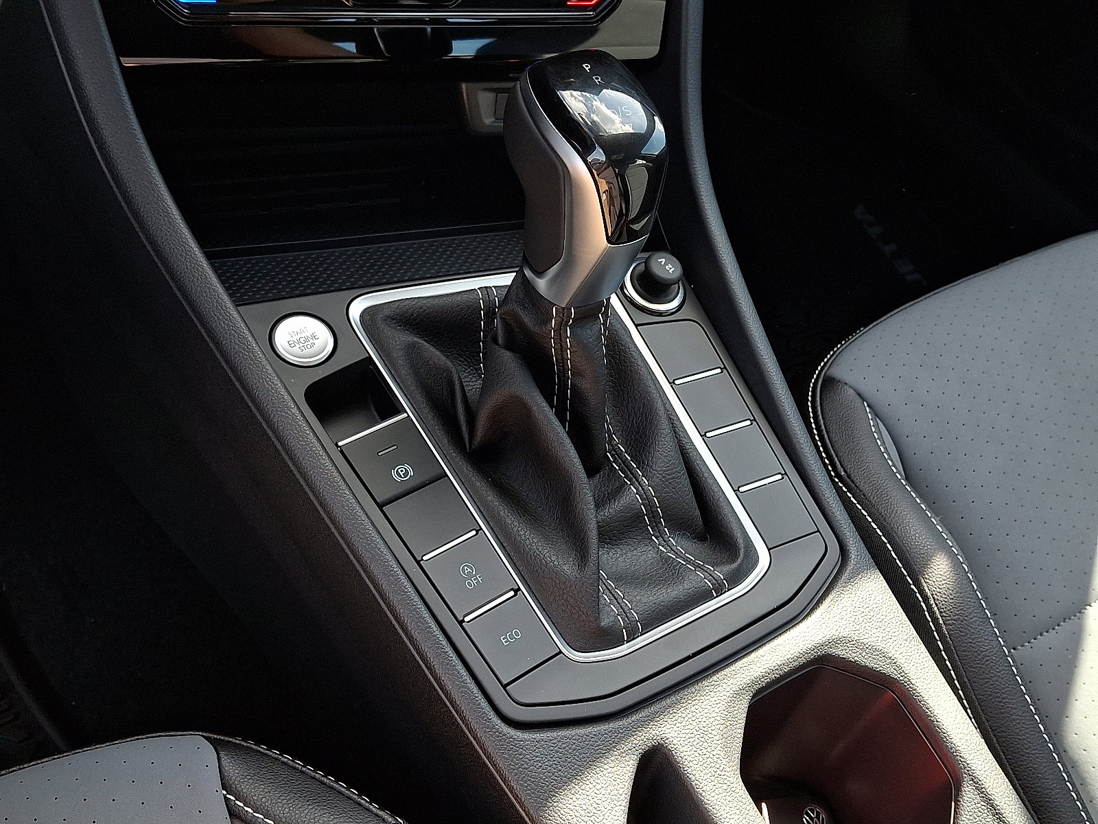 New 2026 Volkswagen Jetta SE image 9